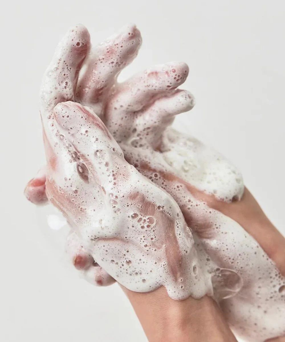 Anua Heartleaf Succinic Moisture Cleansing Foam, 150ml product image 2